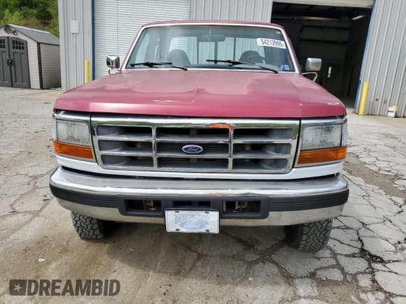 ✅ 1995 Ford F-250 • VIN: 1FTHX26F3SKC01663 • Лот: 54213995. Опубликован ранее на Copart с пробегом 174 700 миль. Бесплатный доступ к архиву аукционных продаж из США и подробный отчёт об истории автомобиля на DreamBid. Изображение 5.