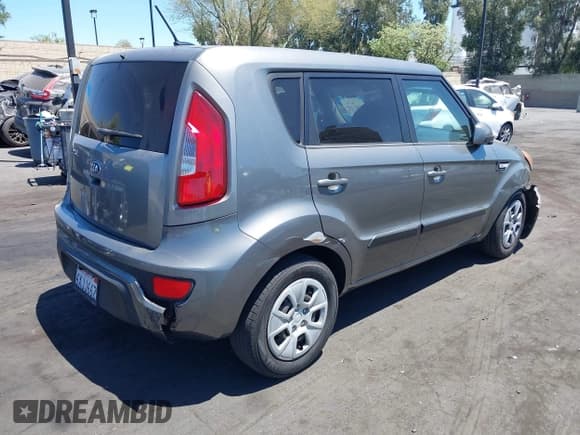 ✅ 2013 Kia Soul • VIN: KNDJT2A5XD7492146 • Лот: 42894739. Опубликован ранее на IAAI с пробегом 66 734 миль. Бесплатный доступ к архиву аукционных продаж из США и подробный отчёт об истории автомобиля на DreamBid. Изображение 4.