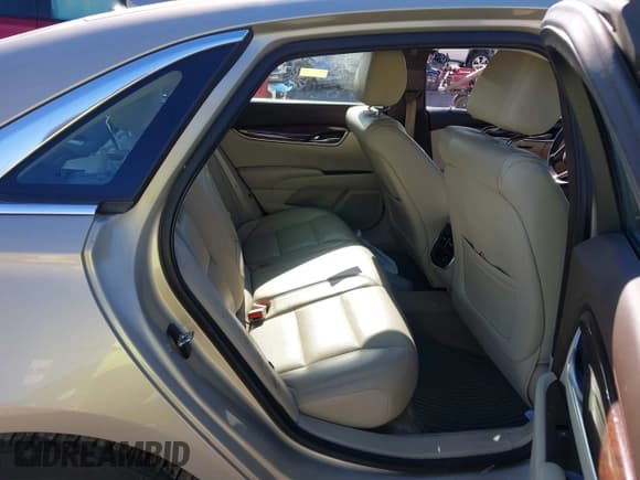 ✅ 2016 Cadillac XTS Luxury Collection • VIN: 2G61N5S30G9132365 • Lot: 43329010. Wystawiony na IAAI z przebiegiem 142 770 mil. Bezpłatny archiwum sprzedaży aukcyjnych z USA i szczegółowy raport historii pojazdu na DreamBid. Zdjęcie 8.