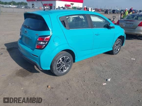 2020 Chevrolet Sonic LT с VIN 1G1JD6SB7L4126940, выставлен на аукционе IAAI как лот 42723410 с пробегом 81 586 миль миль и . История ставок и продаж доступна на DreamBid. Изображение 4.