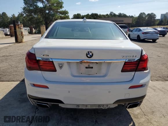 ✅ 2013 BMW 7 Series 750Li xDrive • VIN: WBAYF8C55DDE59420 • Lot: 81606795. Wystawiony na Copart z przebiegiem 125 382 mil. Bezpłatny archiwum sprzedaży aukcyjnych z USA i szczegółowy raport historii pojazdu na DreamBid. Zdjęcie 6.