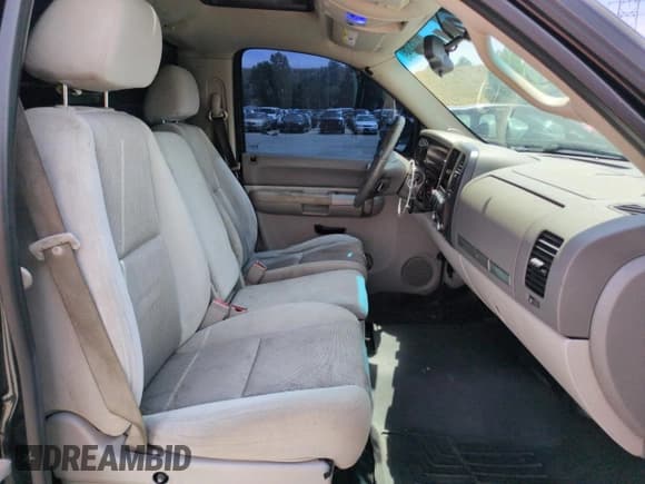 ✅ 2009 GMC Sierra 1500 • VIN: 1GTEK24079Z105004 • Lot: 66705205. Wystawiony na Copart z przebiegiem 208 886 mil. Bezpłatny archiwum sprzedaży aukcyjnych z USA i szczegółowy raport historii pojazdu na DreamBid. Zdjęcie 10.