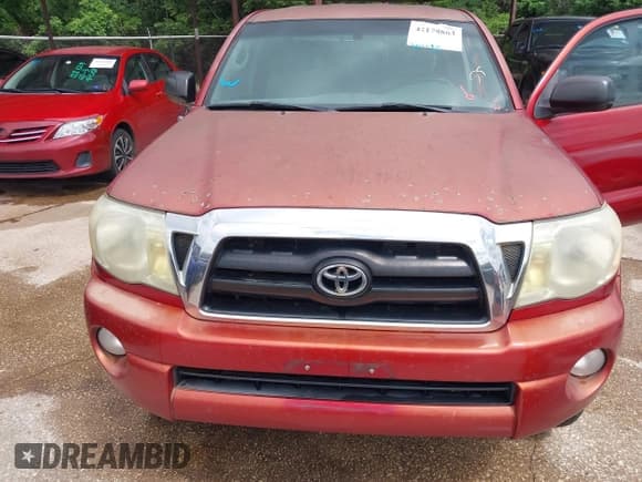 ✅ 2008 Toyota Tacoma PreRunner • VIN: 3TMKU72N48M015088 • Lot: 42178863. Listed on IAAI with 307,790 mi. Free auction sales archive from the USA and detailed vehicle history report at DreamBid. Image 6.