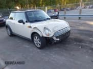 ✅ 2010 MINI Hardtop • VIN: WMWMF3C50ATZ28252 • Lot: 43392907. Listed on IAAI with 113,883 mi. Free auction sales archive from the USA and detailed vehicle history report at DreamBid. Image 1.