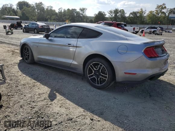 ✅ 2021 Ford Mustang GT • VIN: 1FA6P8CF4M5138322 • Lot: 80683095. Listed on Copart with 32,063 mi. Free auction sales archive from the USA and detailed vehicle history report at DreamBid. Image 2.