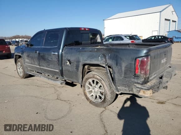 ✅ 2017 GMC Sierra 1500 Denali • VIN: 3GTU2PEJ2HG410828 • Lot: 88606275. Wystawiony na Copart z przebiegiem 124 360 mil. Bezpłatny archiwum sprzedaży aukcyjnych z USA i szczegółowy raport historii pojazdu na DreamBid. Zdjęcie 2.