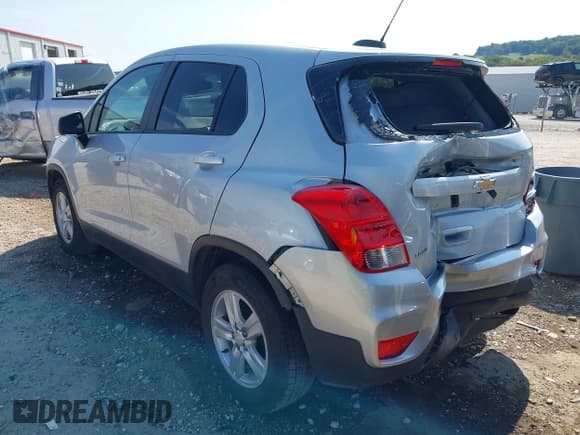 ✅ 2020 Chevrolet Trax LS • VIN: 3GNCJKSB2LL223501 • Lot: 43153286. Listed on IAAI with 60,706 mi. Free auction sales archive from the USA and detailed vehicle history report at DreamBid. Image 3.
