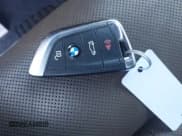 ✅ 2018 BMW X5 xDrive50i • VIN: 5UXKR6C54J0U14245 • Lot: 43266533. Wystawiony na IAAI z przebiegiem 61 341 mil. Bezpłatny archiwum sprzedaży aukcyjnych z USA i szczegółowy raport historii pojazdu na DreamBid. Zdjęcie 11.