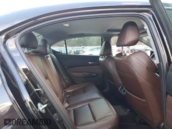 ✅ 2015 Acura TLX V6 • VIN: 19UUB2F3XFA023301 • Lot: 93030685. Listed on Copart with 87,587 mi. Free auction sales archive from the USA and detailed vehicle history report at DreamBid. Image 10.