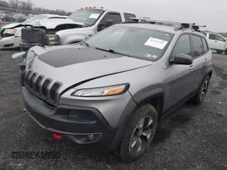 ✅ 2014 Jeep Cherokee Trailhawk • VIN: 1C4PJMBSXEW156973 • Lot: 43760581. Wystawiony na IAAI z przebiegiem 2 021 071 mil. Bezpłatny archiwum sprzedaży aukcyjnych z USA i szczegółowy raport historii pojazdu na DreamBid. Zdjęcie 2.
