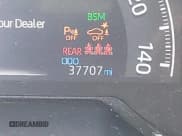 ✅ 2024 Toyota RAV4 Hybrid XLE Premium • VIN: JTMB6RFV8RD120097 • Лот: 43440982. Опубликован ранее на IAAI с пробегом 37 707 миль. Бесплатный доступ к архиву аукционных продаж из США и подробный отчёт об истории автомобиля на DreamBid. Изображение 16.