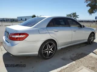 ✅ 2010 Mercedes-Benz E 350 Luxury • VIN: WDDHF5GB1AA163411 • Лот: 68689465. Опубликован ранее на Copart с пробегом 166 617 миль. Бесплатный доступ к архиву аукционных продаж из США и подробный отчёт об истории автомобиля на DreamBid. Изображение 3.