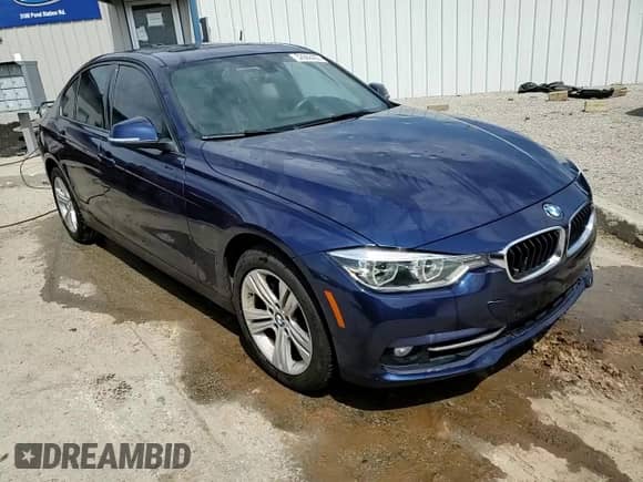 2016 BMW 3 Series z VIN WBA8E7C52GK415434, wystawiony jako Copart lot #52908405 z przebiegiem 124 476 mil mil oraz Nie do naprawy • Non repairable. Historia ofert i sprzedaży dostępna na DreamBid. Obrazek 13.