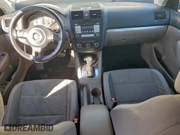 ✅ 2010 Volkswagen Jetta S • VIN: 3VWJZ7AJ6AM064274 • Lot: 94191905. Listed on Copart with 66,910 mi. Free auction sales archive from the USA and detailed vehicle history report at DreamBid. Image 8.