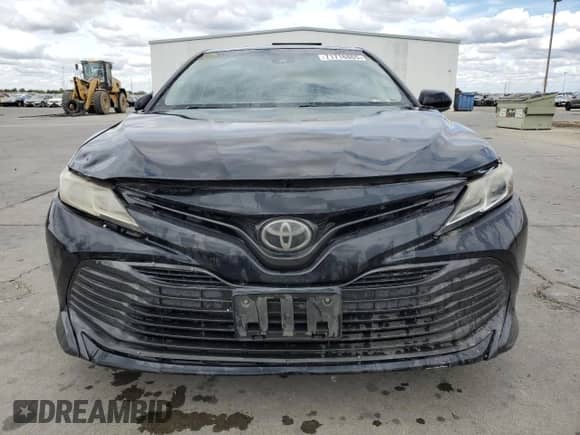 2019 Toyota Camry LE с VIN 4T1B11HK1KU250470, выставлен на аукционе Copart как лот 71716865 с пробегом 132 733 миль миль и Чистый • Clean title. История ставок и продаж доступна на DreamBid. Изображение 5.