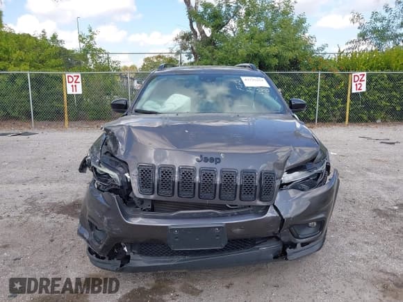 ✅ 2022 Jeep Cherokee X • VIN: 1C4PJMCX7ND556012 • Lot: 43735254. Wystawiony na IAAI z przebiegiem 78 066 mil. Bezpłatny archiwum sprzedaży aukcyjnych z USA i szczegółowy raport historii pojazdu na DreamBid. Zdjęcie 6.