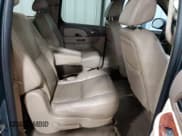 ✅ 2009 Chevrolet Suburban LTZ • VIN: 1GNFK36339R126053 • Lot: 73023584. Wystawiony na Copart z przebiegiem 216 170 mil. Bezpłatny archiwum sprzedaży aukcyjnych z USA i szczegółowy raport historii pojazdu na DreamBid. Zdjęcie 11.