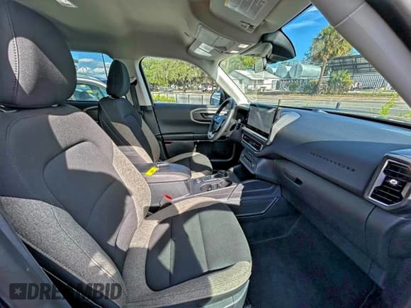 ✅ 2025 Ford Bronco Sport Big Bend • VIN: 3FMCR9BN9SRE09841 • Lot: 96624625. Listed on Copart with 10,854 mi. Free auction sales archive from the USA and detailed vehicle history report at DreamBid. Image 5.