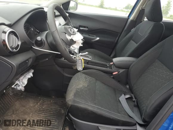 ✅ 2024 Nissan Kicks SV • VIN: 3N1CP5CV2RL576866 • Lot: 61481165. Listed on Copart with 5,132 mi. Free auction sales archive from the USA and detailed vehicle history report at DreamBid. Image 7.