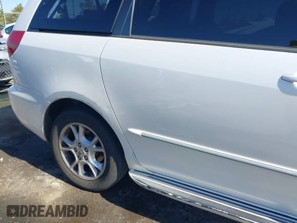 ✅ 2004 Toyota Sienna XLE Limited • VIN: 5TDBA22C64S010673 • Лот: 43419580. Опубликован ранее на IAAI с пробегом 166 715 миль. Бесплатный доступ к архиву аукционных продаж из США и подробный отчёт об истории автомобиля на DreamBid. Изображение 20.