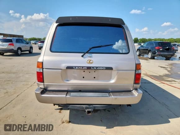 ✅ 1997 Lexus LX 450 • VIN: JT6HJ88JXV0185846 • Lot: 68550005. Wystawiony na Copart z przebiegiem 164 025 mil. Bezpłatny archiwum sprzedaży aukcyjnych z USA i szczegółowy raport historii pojazdu na DreamBid. Zdjęcie 6.