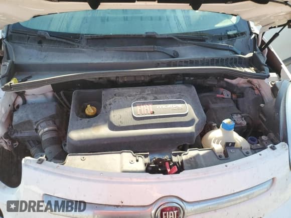 ✅ 2014 FIAT 500L Trekking • VIN: ZFBCFADHXEZ023521 • Лот: 71358175. Опубликован ранее на Copart с пробегом 111 180 миль. Бесплатный доступ к архиву аукционных продаж из США и подробный отчёт об истории автомобиля на DreamBid. Изображение 11.