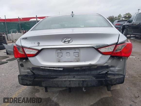 ✅ 2011 Hyundai Sonata GLS • VIN: 5NPEB4AC0BH197242 • Lot: 43415826. Listed on IAAI with 161,143 mi. Free auction sales archive from the USA and detailed vehicle history report at DreamBid. Image 17.