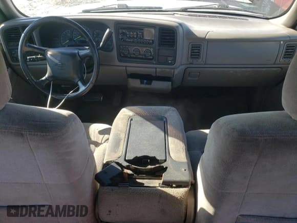 ✅ 2000 Chevrolet Silverado 1500 LS • VIN: 2GCEC19T0Y1141389 • Лот: 77628604. Опубликован ранее на Copart с пробегом 325 624 миль. Бесплатный доступ к архиву аукционных продаж из США и подробный отчёт об истории автомобиля на DreamBid. Изображение 8.