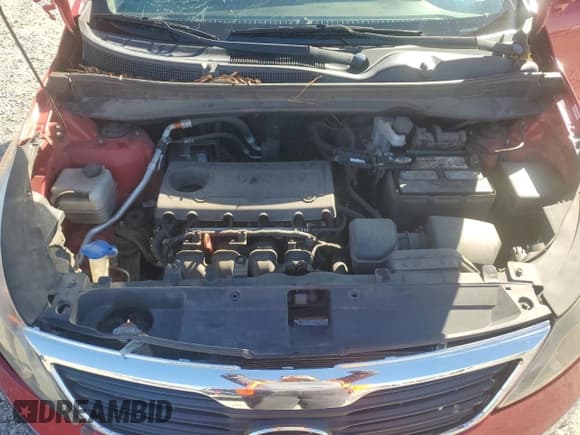 ✅ 2012 Kia Sportage LX • VIN: KNDPBCA22C7292160 • Lot: 90968135. Listed on Copart with 196,004 mi. Free auction sales archive from the USA and detailed vehicle history report at DreamBid. Image 12.