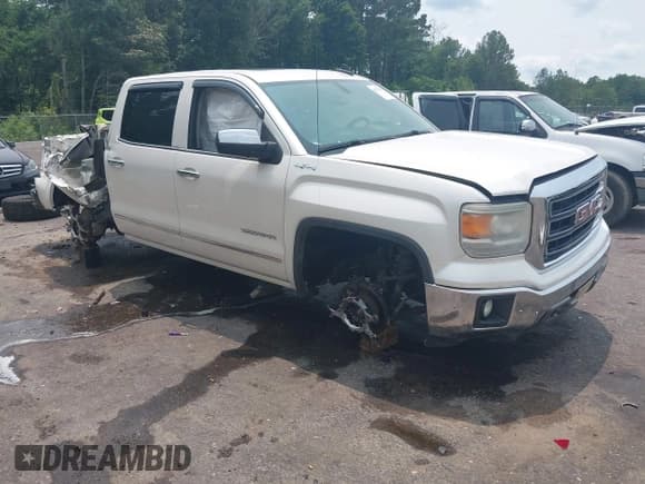 ✅ 2015 GMC Sierra 1500 SLT • VIN: 3GTU2VEC5FG136592 • Lot: 42375904. Listed on IAAI with 183,413 mi. Free auction sales archive from the USA and detailed vehicle history report at DreamBid. Image 1.