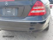 ✅ 2006 Mercedes-Benz C 230 Sport • VIN: WDBRF52H76F762025 • Lot: 42197195. Listed on IAAI with 186,275 mi. Free auction sales archive from the USA and detailed vehicle history report at DreamBid. Image 12.