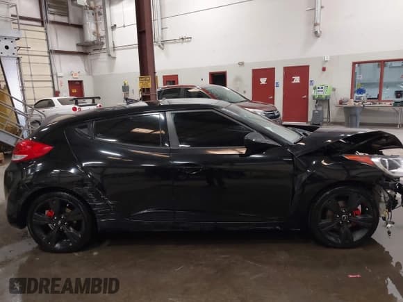 ✅ 2013 Hyundai Veloster w/Black Int • VIN: KMHTC6AD1DU147379 • Лот: 42960267. Опубликован ранее на IAAI с пробегом 105 227 миль. Бесплатный доступ к архиву аукционных продаж из США и подробный отчёт об истории автомобиля на DreamBid. Изображение 14.