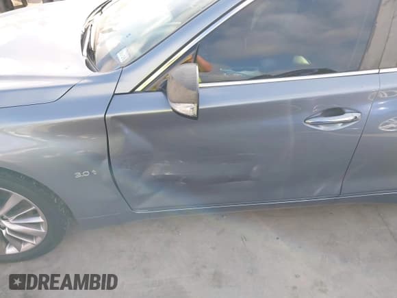 ✅ 2020 Infiniti Q50 Luxe • VIN: JN1EV7AP4LM205557 • Lot: 43096153. Listed on IAAI with 128,862 mi. Free auction sales archive from the USA and detailed vehicle history report at DreamBid. Image 17.