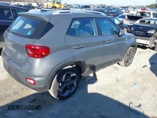 ✅ 2024 Hyundai Venue SEL • VIN: KMHRC8A31RU285203 • Lot: 41150752. Listed on IAAI with 9,374 mi. Free auction sales archive from the USA and detailed vehicle history report at DreamBid. Image 4.