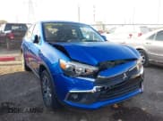 ✅ 2017 Mitsubishi Outlander ES • VIN: JA4AP3AU9HZ070679 • Lot: 43216712. Wystawiony na IAAI z przebiegiem 69 261 mil. Bezpłatny archiwum sprzedaży aukcyjnych z USA i szczegółowy raport historii pojazdu na DreamBid. Zdjęcie 6.