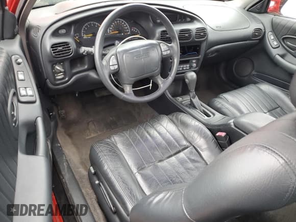 ✅ 2000 Pontiac Grand Prix GTP • VIN: 1G2WR1215YF215043 • Lot: 82315725. Listed on Copart with 126,064 mi. Free auction sales archive from the USA and detailed vehicle history report at DreamBid. Image 8.