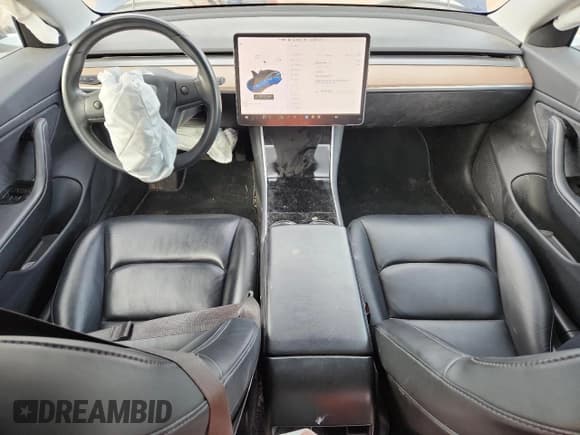 ✅ 2018 Tesla Model 3 Long Range Battery • VIN: 5YJ3E1EB9JF073515 • Lot: 91495055. Wystawiony na Copart z przebiegiem 49 284 mil. Bezpłatny archiwum sprzedaży aukcyjnych z USA i szczegółowy raport historii pojazdu na DreamBid. Zdjęcie 8.