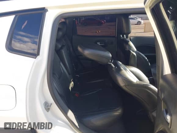 2021 Jeep Compass 80th Anniversary с VIN 3C4NJCEB2MT561291, выставлен на аукционе IAAI как лот 43292888 с пробегом 102 919 миль миль и . История ставок и продаж доступна на DreamBid. Изображение 8.