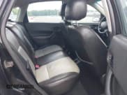 ✅ 2007 Ford Focus S • VIN: 1FAHP37N47W317858 • Lot: 42735012. Wystawiony na IAAI z przebiegiem 171 224 mil. Bezpłatny archiwum sprzedaży aukcyjnych z USA i szczegółowy raport historii pojazdu na DreamBid. Zdjęcie 8.