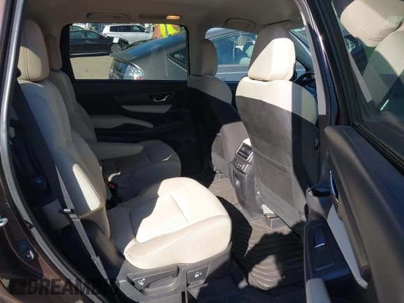 ✅ 2021 Subaru Ascent Premium • VIN: 4S4WMAFD9M3468419 • Лот: 43332782. Опубликован ранее на IAAI с пробегом 101 594 миль. Бесплатный доступ к архиву аукционных продаж из США и подробный отчёт об истории автомобиля на DreamBid. Изображение 8.