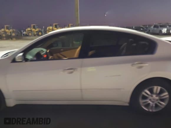 ✅ 2010 Nissan Altima SL • VIN: 1N4AL2AP3AN436368 • Lot: 43603868. Wystawiony na IAAI z przebiegiem 143 988 mil. Bezpłatny archiwum sprzedaży aukcyjnych z USA i szczegółowy raport historii pojazdu na DreamBid. Zdjęcie 14.