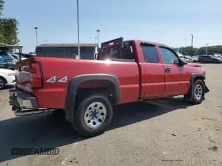 ✅ 2006 Chevrolet Silverado 1500 LS • VIN: 2GCEK19B261101225 • Лот: 70333244. Опубликован ранее на Copart с пробегом 214 034 миль. Бесплатный доступ к архиву аукционных продаж из США и подробный отчёт об истории автомобиля на DreamBid. Изображение 3.