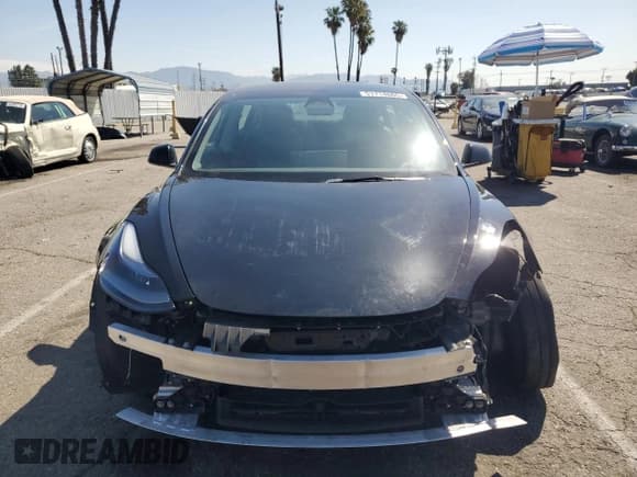 ✅ 2023 Tesla Model 3 • VIN: 5YJ3E1EA4PF385032 • Lot: 51714665. Wystawiony na Copart z przebiegiem 42 847 mil. Bezpłatny archiwum sprzedaży aukcyjnych z USA i szczegółowy raport historii pojazdu na DreamBid. Zdjęcie 5.