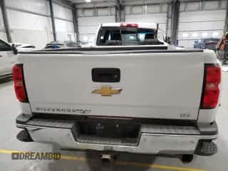 ✅ 2017 Chevrolet Silverado 3500HD LTZ • VIN: 1GC4K0CY1HF112862 • Лот: 89195455. Размещён на Copart с пробегом 125 654 миль миль. Получите бесплатный доступ к архиву аукционных продаж из США и посмотрите подробный отчёт об истории автомобиля на DreamBid. Изображение 6.