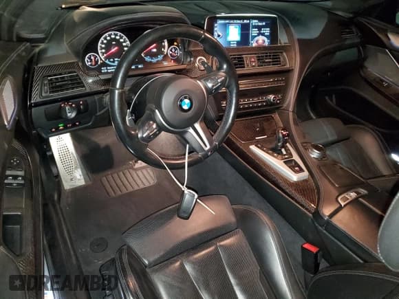 ✅ 2017 BMW M6 • VIN: WBS6J9C56HD934812 • Лот: 44018915. Опубликован ранее на Copart с пробегом 84 409 миль. Бесплатный доступ к архиву аукционных продаж из США и подробный отчёт об истории автомобиля на DreamBid. Изображение 8.