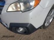 ✅ 2013 Subaru Outback Premium • VIN: 4S4BRCBCXD3230927 • Lot: 43881639. Wystawiony na IAAI z przebiegiem 160 949 mil. Bezpłatny archiwum sprzedaży aukcyjnych z USA i szczegółowy raport historii pojazdu na DreamBid. Zdjęcie 15.