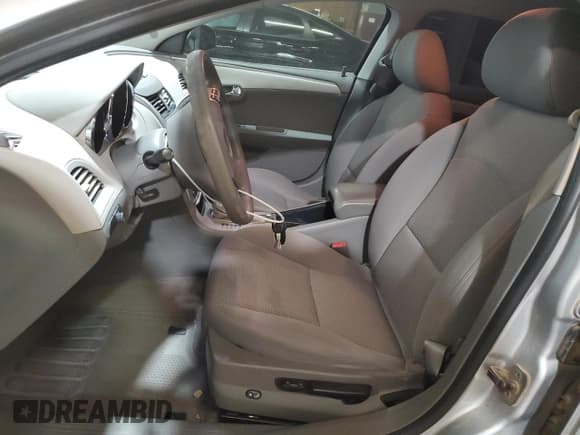 ✅ 2011 Chevrolet Malibu 1LT • VIN: 1G1ZC5E10BF265961 • Lot: 77151884. Wystawiony na Copart z przebiegiem 108 481 mil. Bezpłatny archiwum sprzedaży aukcyjnych z USA i szczegółowy raport historii pojazdu na DreamBid. Zdjęcie 7.