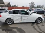✅ 2008 BMW 3 Series 328xi • VIN: WBAVC73598A236467 • Lot: 43011148. Wystawiony na IAAI z przebiegiem 126 711 mil. Bezpłatny archiwum sprzedaży aukcyjnych z USA i szczegółowy raport historii pojazdu na DreamBid. Zdjęcie 13.