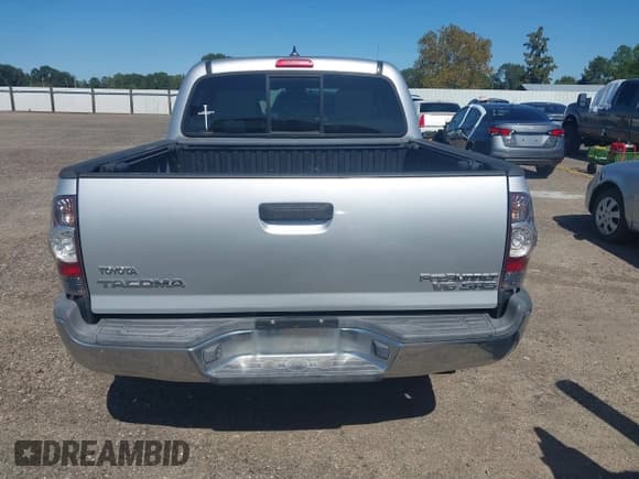 ✅ 2012 Toyota Tacoma PreRunner • VIN: 5TFJU4GN4CX027232 • Lot: 43481941. Listed on IAAI with 181,662 mi. Free auction sales archive from the USA and detailed vehicle history report at DreamBid. Image 16.