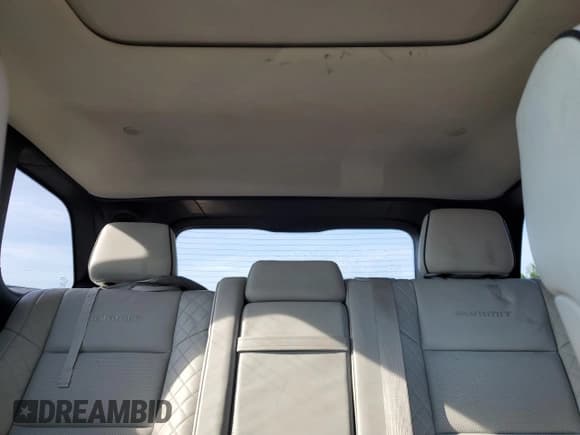 ✅ 2018 Jeep Grand Cherokee Summit • VIN: 1C4RJFJG2JC450588 • Lot: 66011575. Listed on Copart with 49,175 mi. Free auction sales archive from the USA and detailed vehicle history report at DreamBid. Image 10.